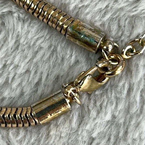 Vintage JJH for Avon Necklace - Picture 9 of 11